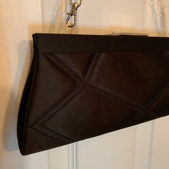 Jessica black snap close clutch/ purse - Picture 7 of 8
